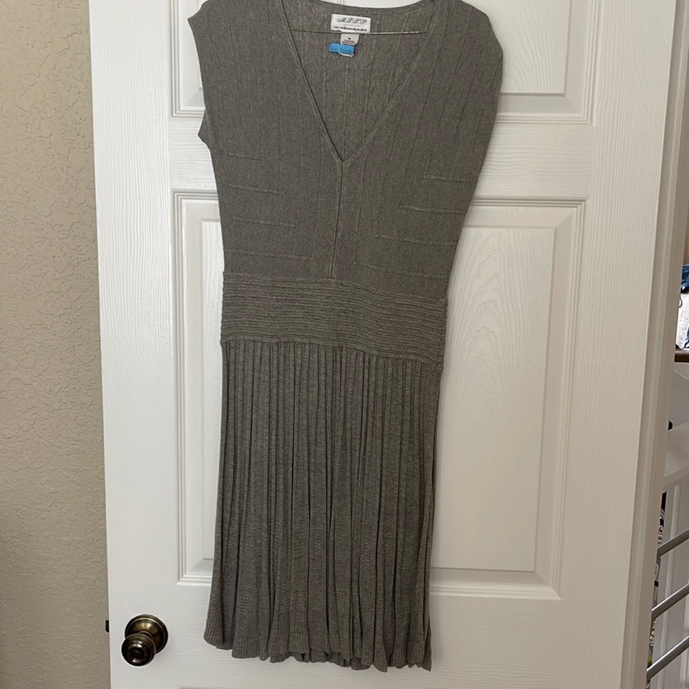 Gray flattering dress Mex Studio Specialty Product worn once